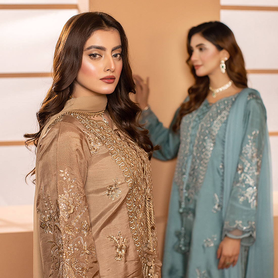 ZR-2508 | Beige Zahra Rubab