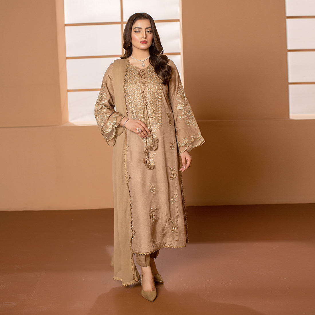 ZR-2508 | Beige Zahra Rubab