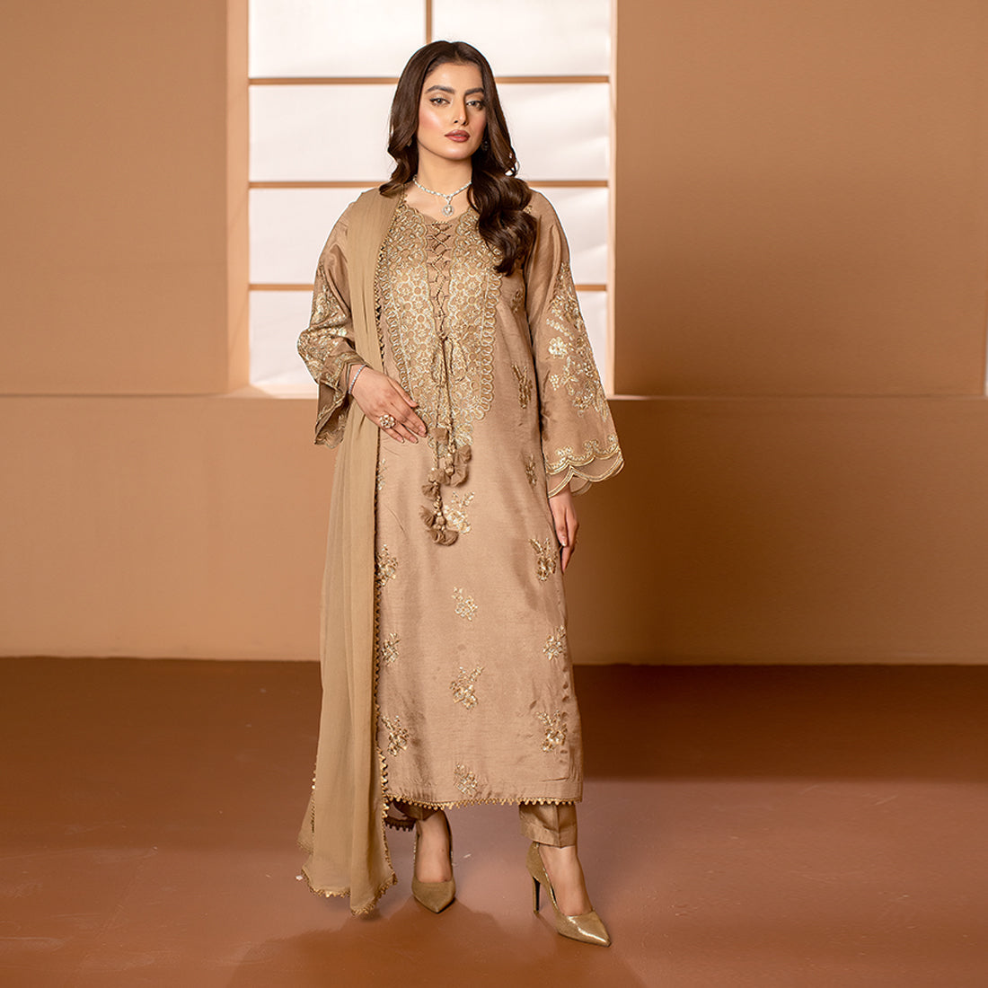 ZR-2508 | Beige Zahra Rubab