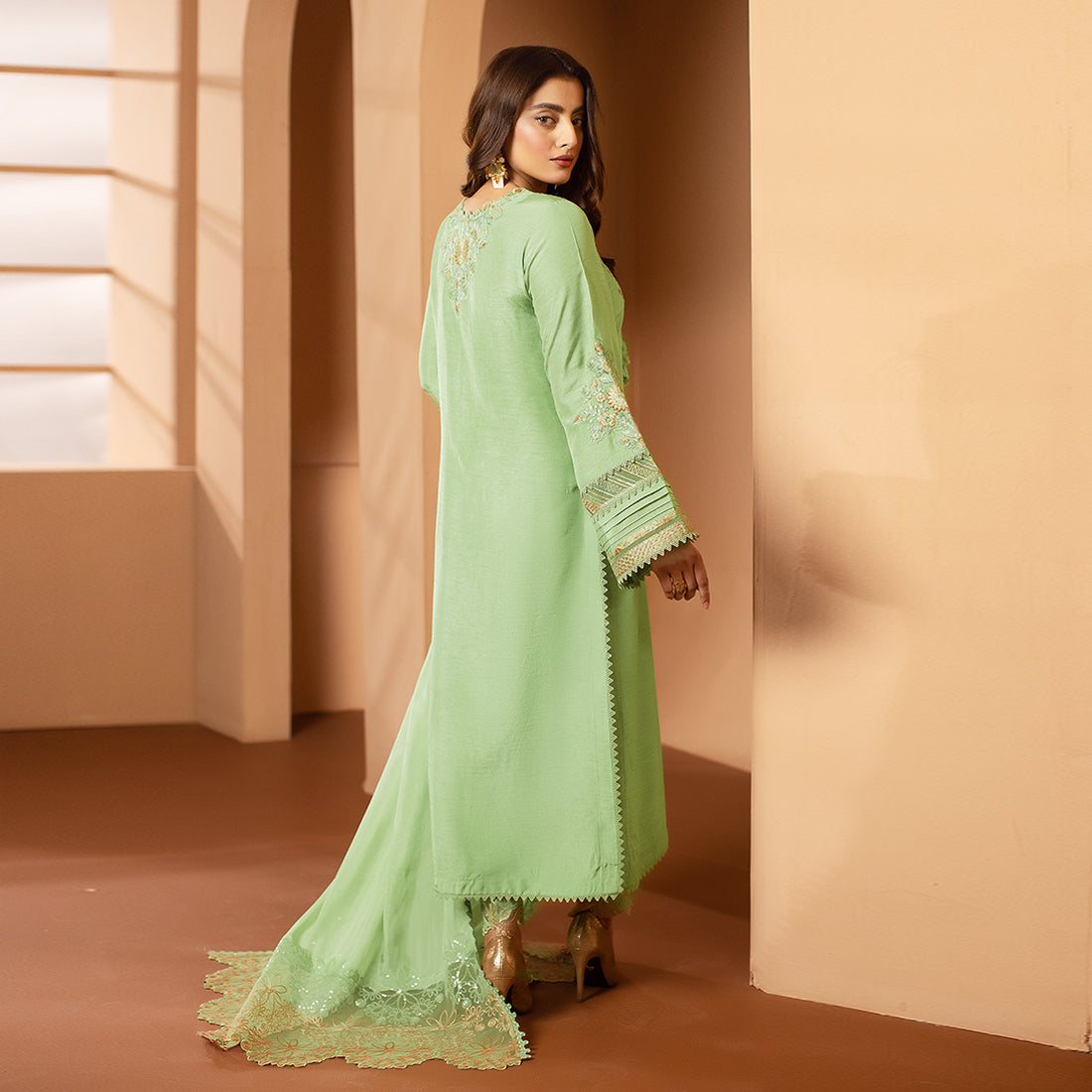 ZR-2506 | Mint Zahra Rubab