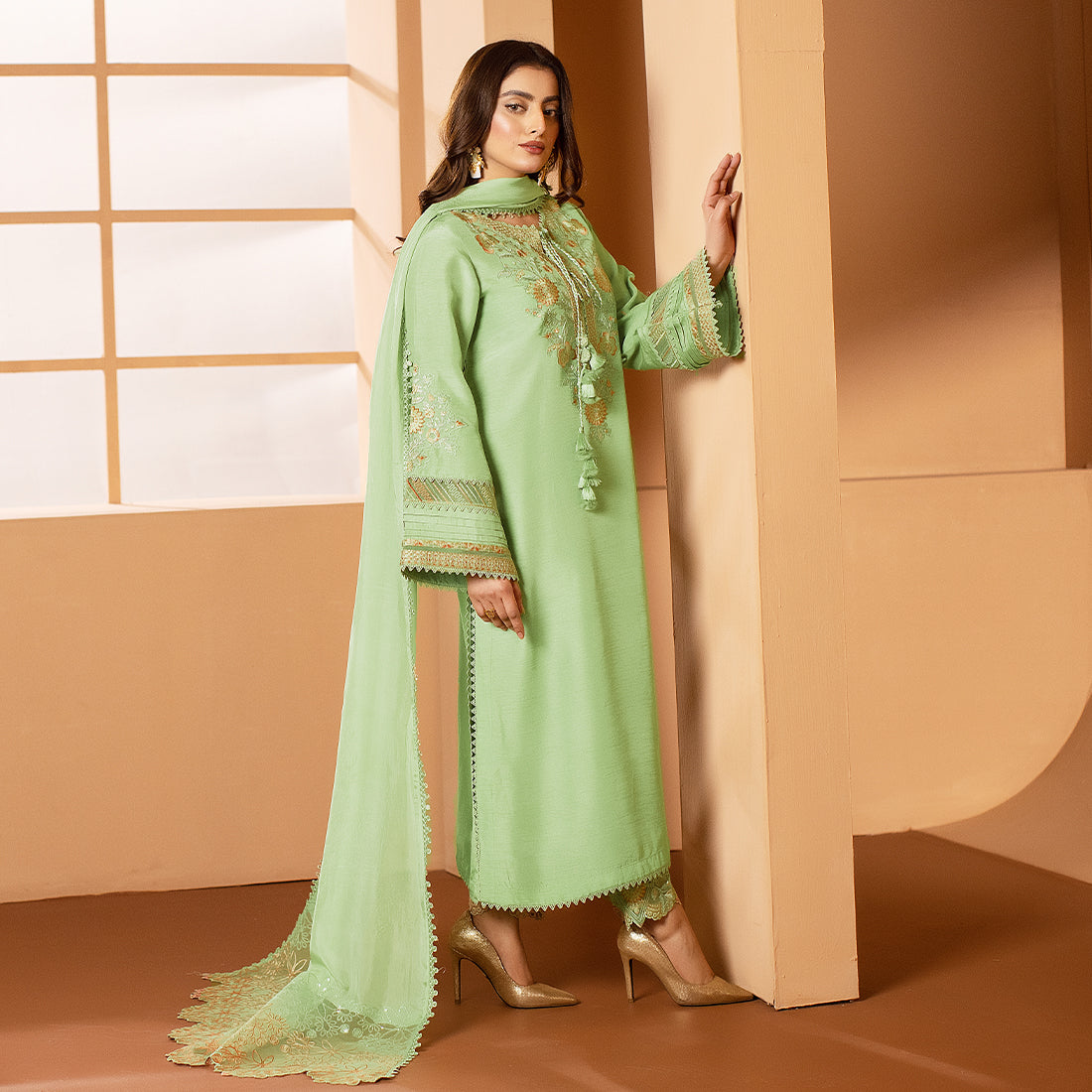 ZR-2506 | Mint Zahra Rubab