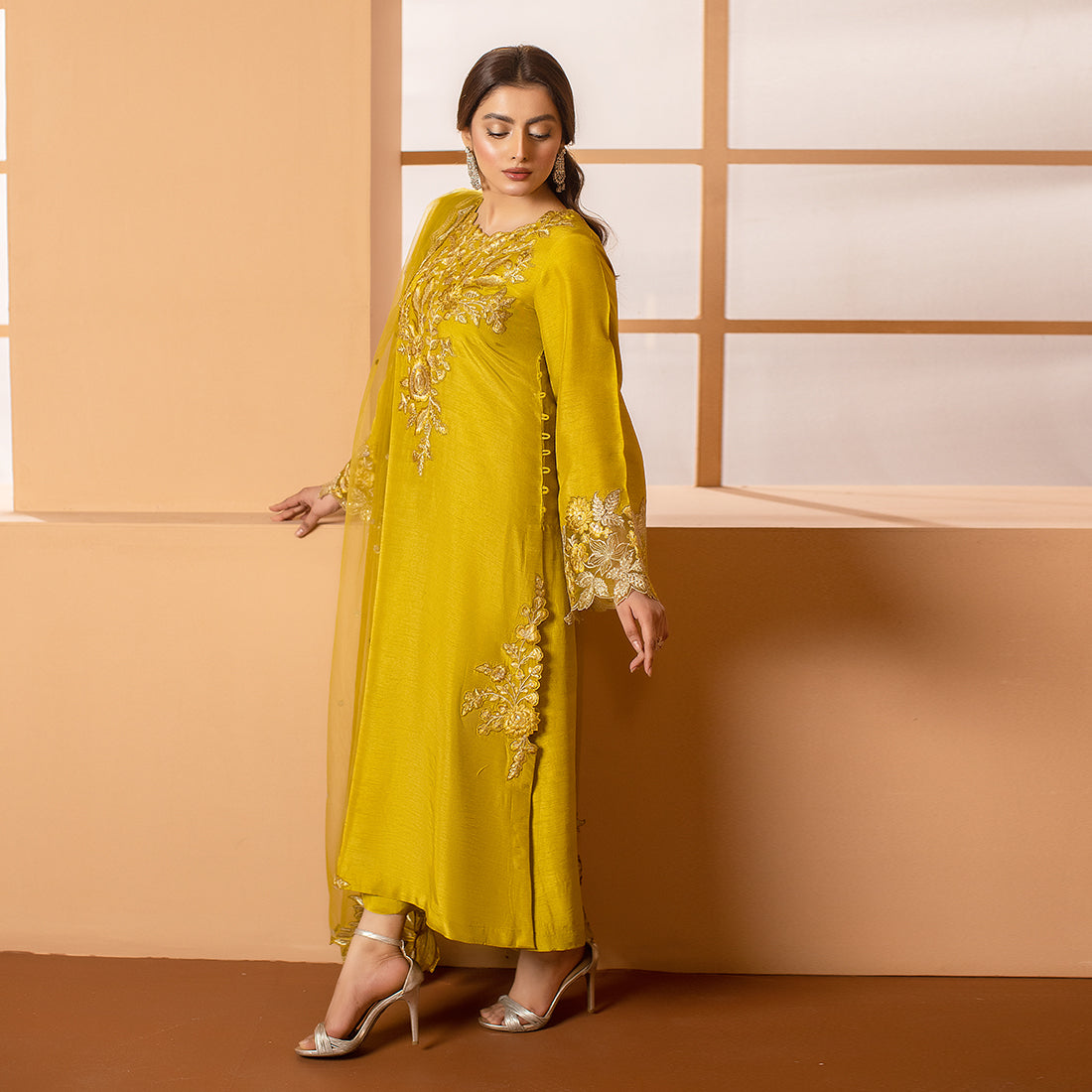 ZR-2504 | Dhaani Zahra Rubab