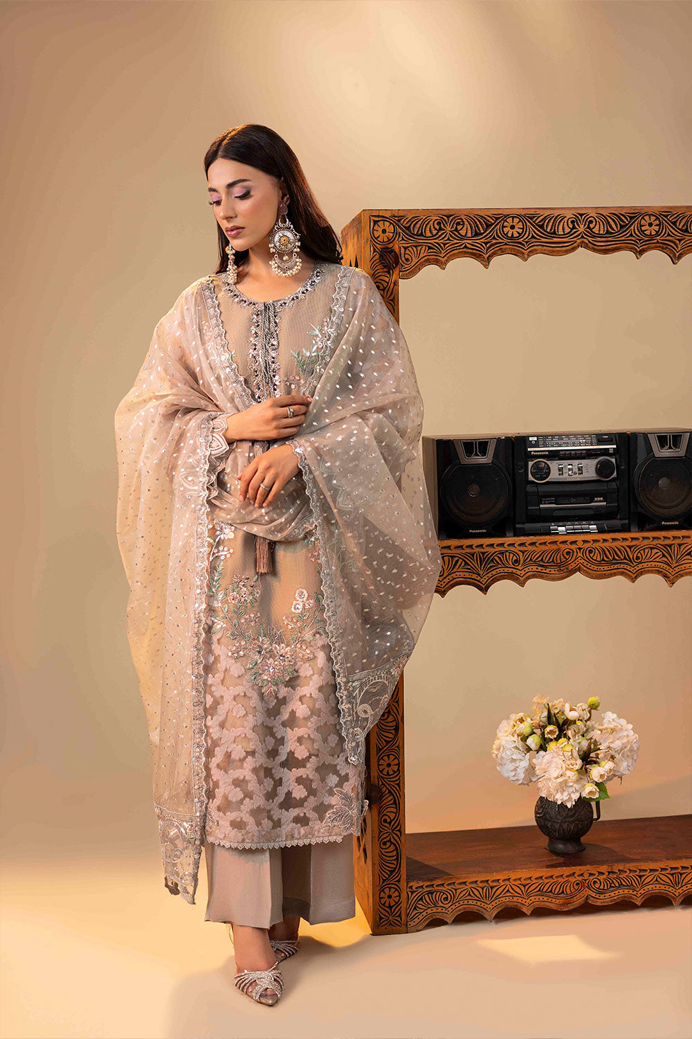 ZR-2541 | CORA Zahra Rubab