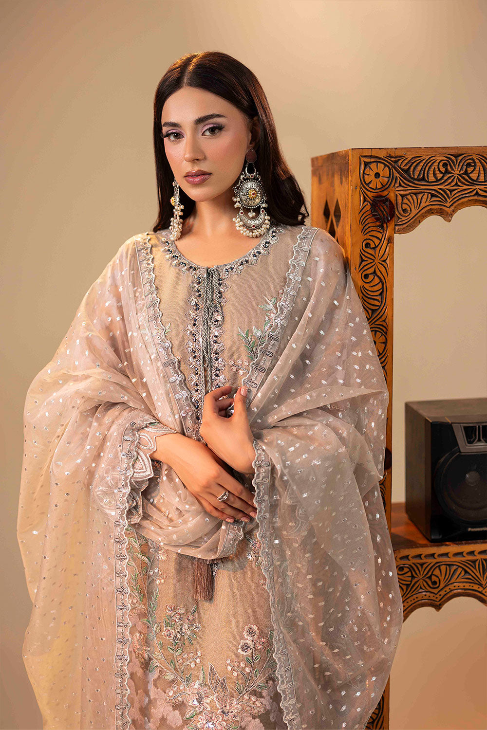 ZR-2541 | CORA Zahra Rubab