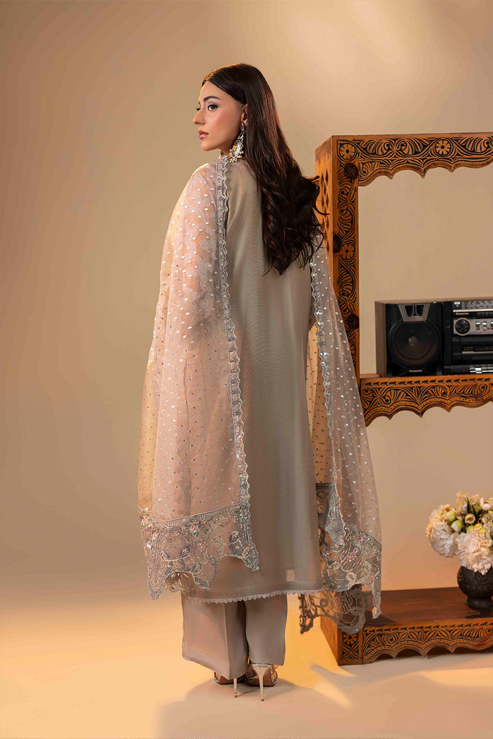 ZR-2541 | CORA Zahra Rubab