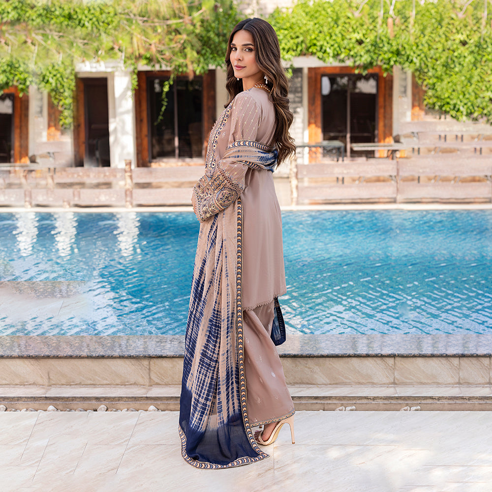 ZR-2532 | ROSE Zahra Rubab