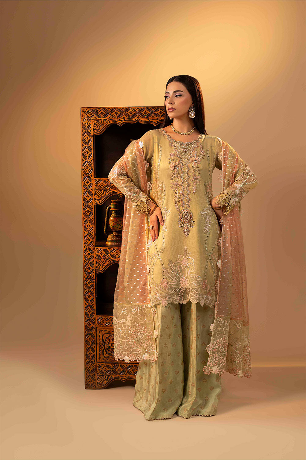 ZR-2543 | AMELIA Zahra Rubab