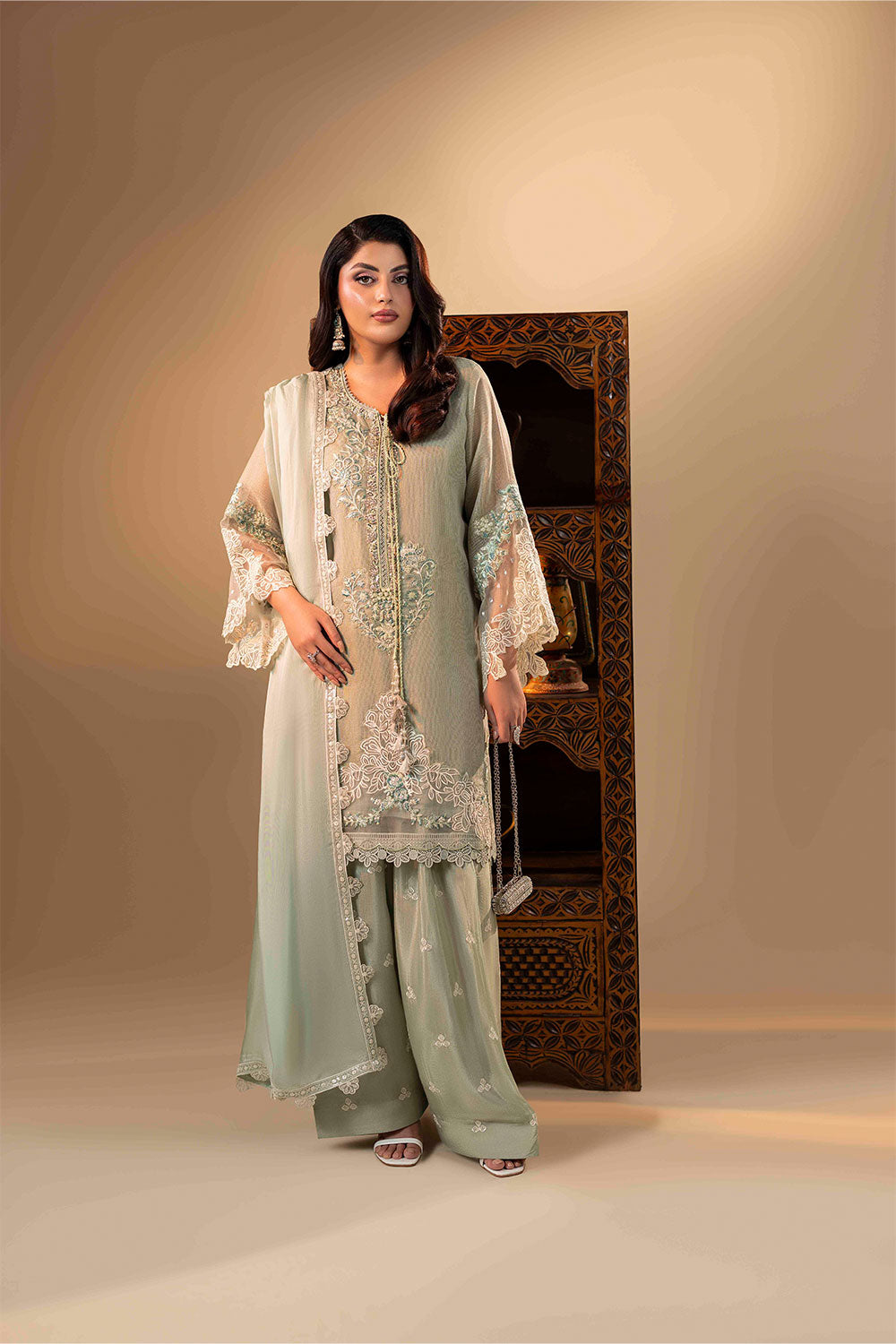 ZR-2540 | EDITH Zahra Rubab