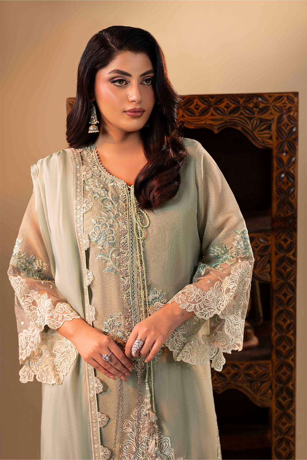 ZR-2540 | EDITH Zahra Rubab