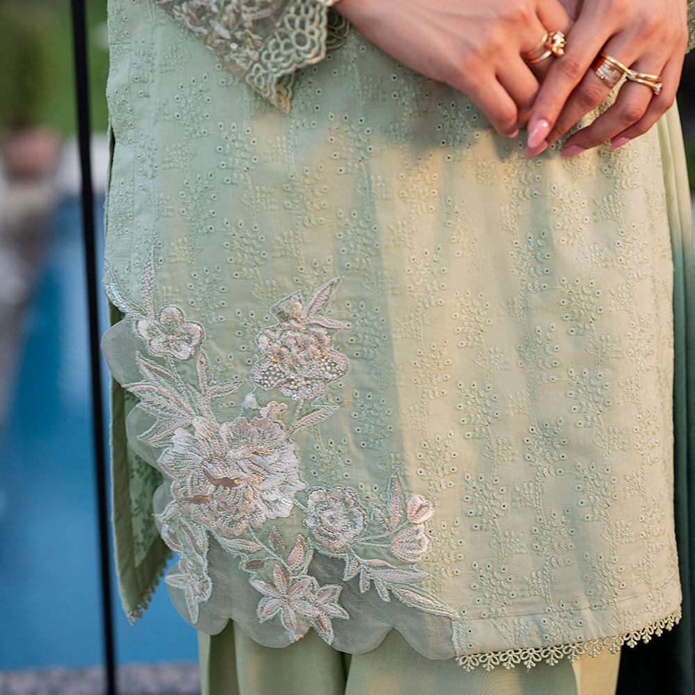 ZR-2537 | EMERALD Zahra Rubab