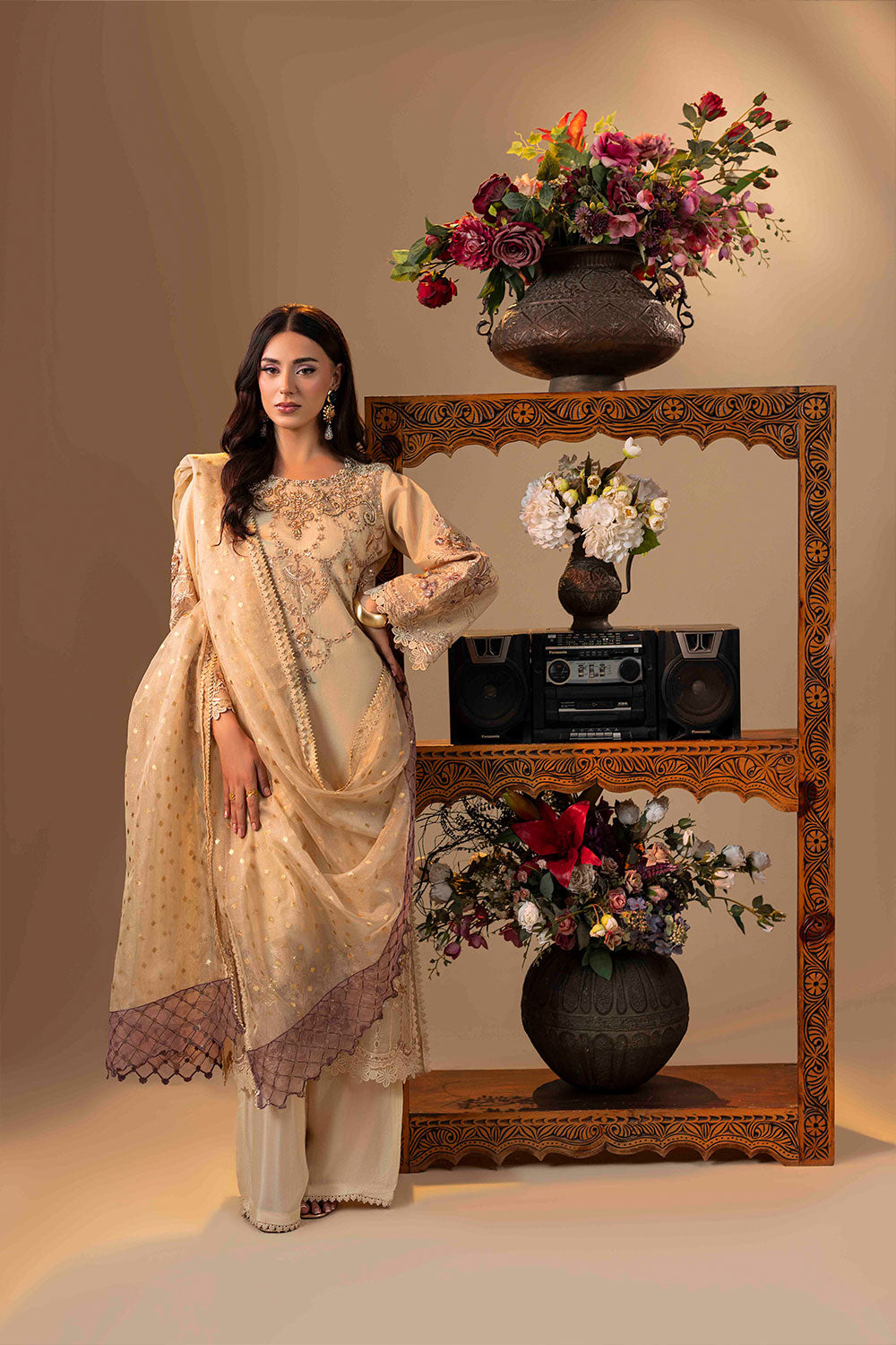 ZR-2539 | ELEANOR Zahra Rubab