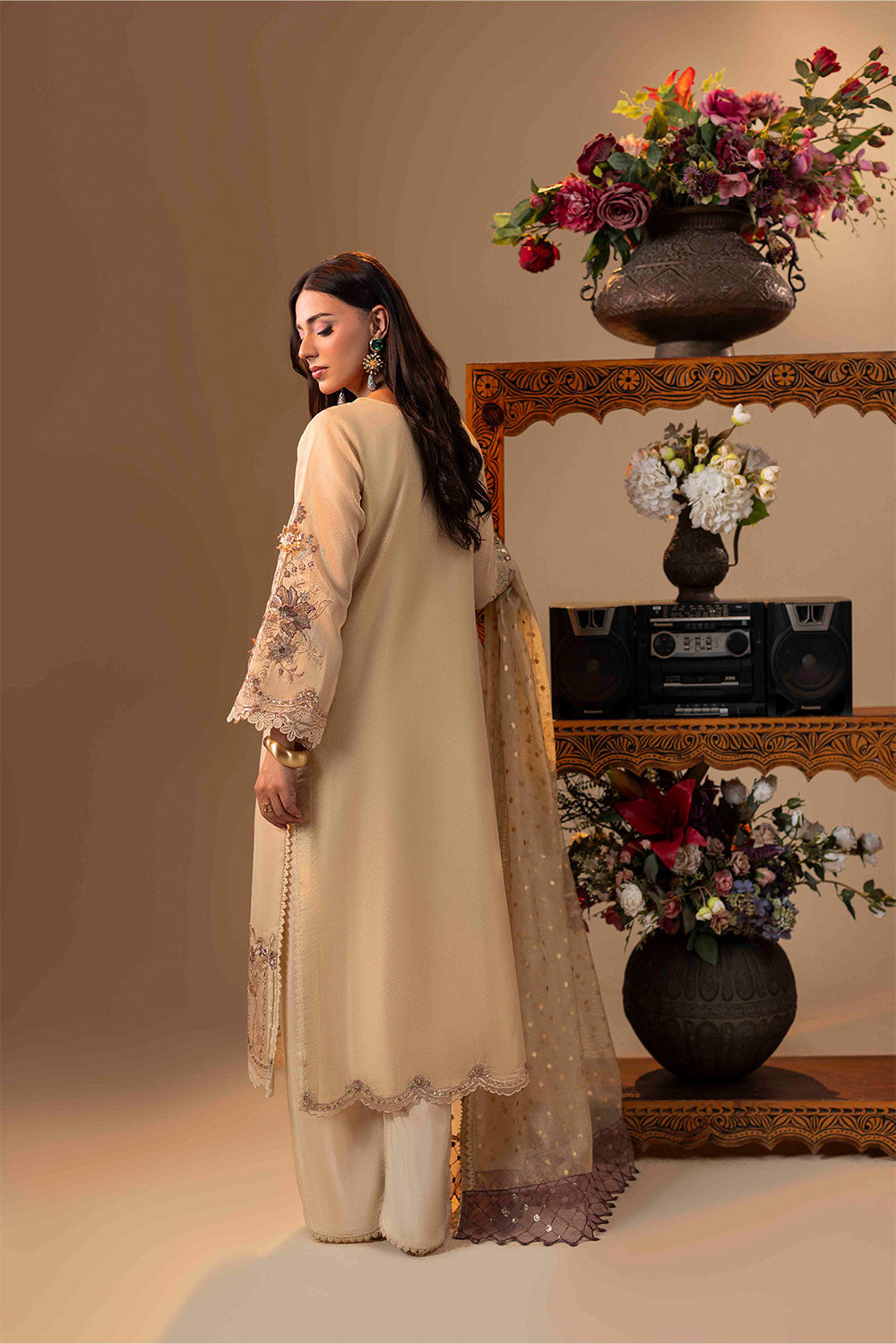 ZR-2539 | ELEANOR Zahra Rubab