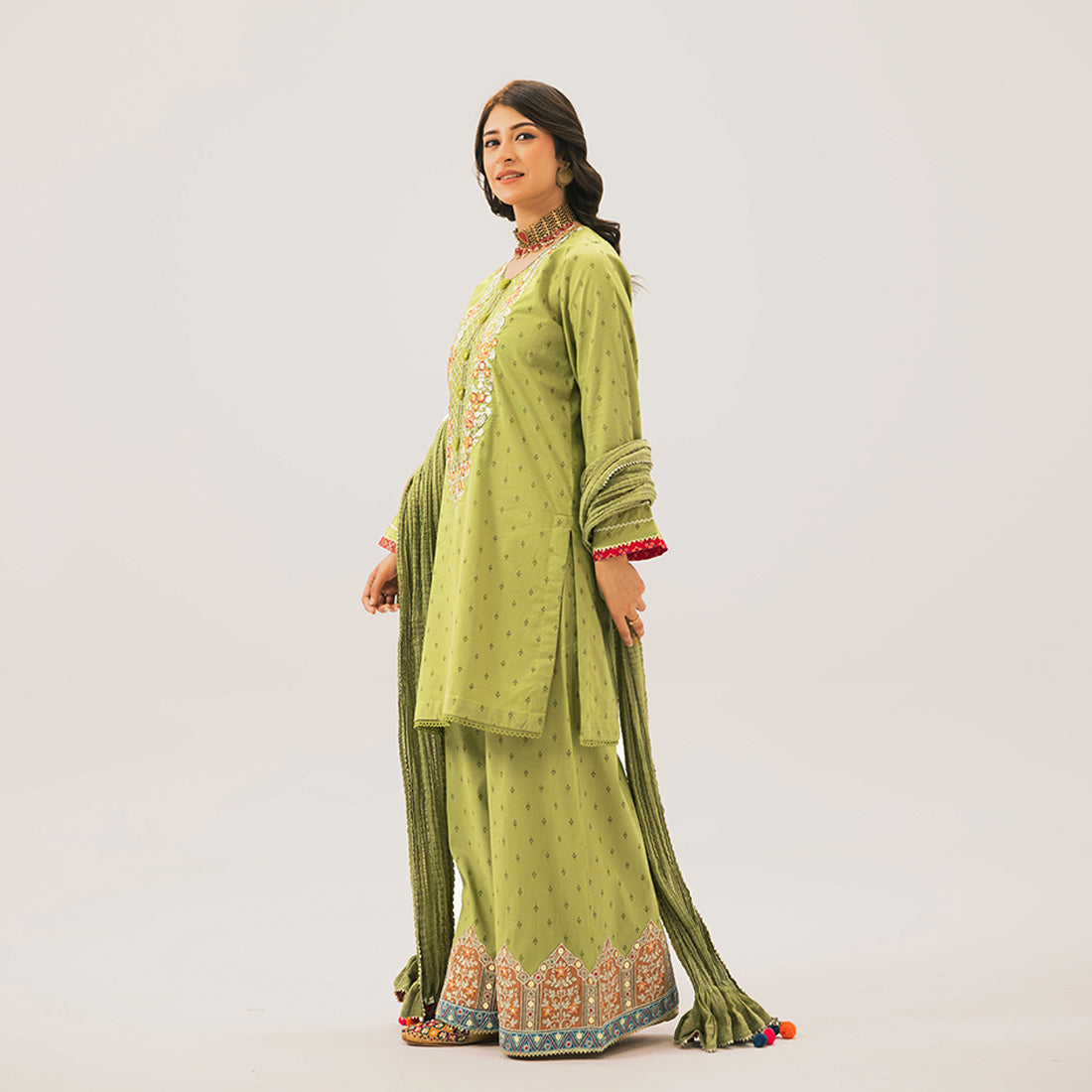 ZR-2509 | Dhaani Zahra Rubab