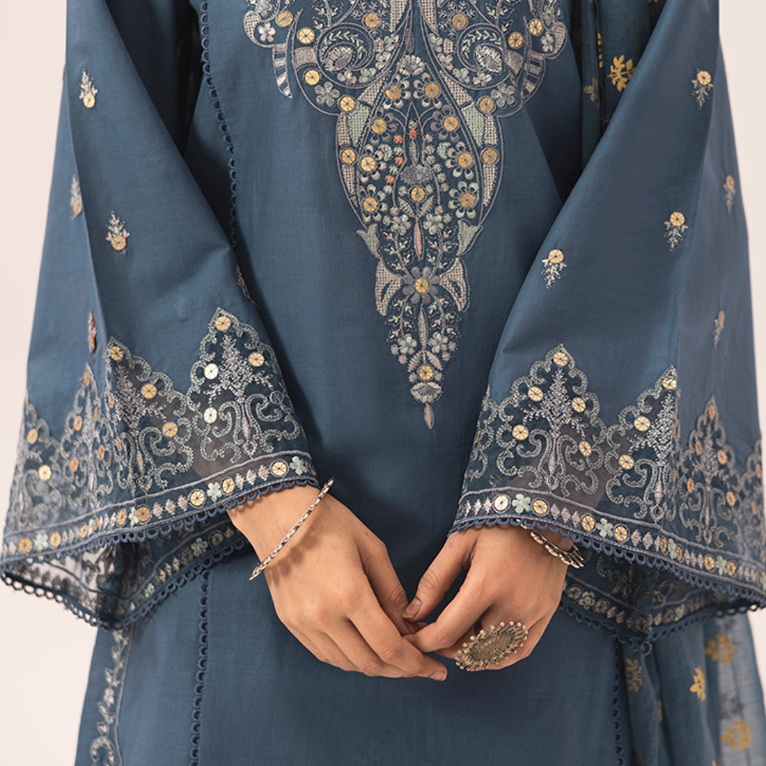 ZR-2511 | Neelam Zahra Rubab