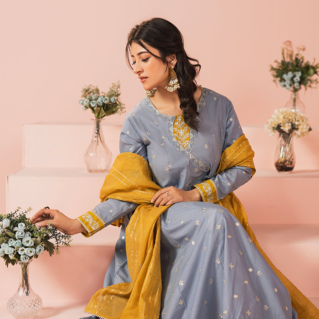 ZR-2514 | Surmai Zahra Rubab