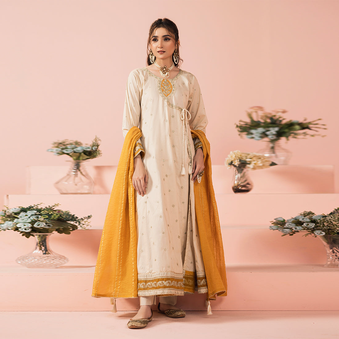 ZR-2514 | Sunehri Zahra Rubab