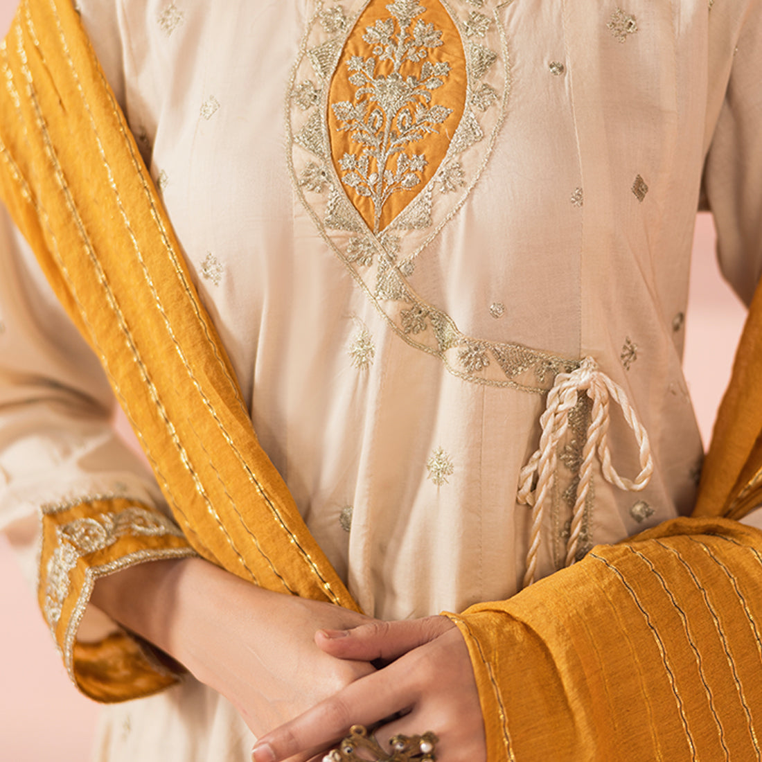 ZR-2514 | Sunehri Zahra Rubab