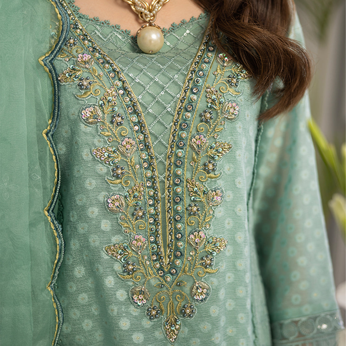 ZR-2516 | Aqua Zahra Rubab