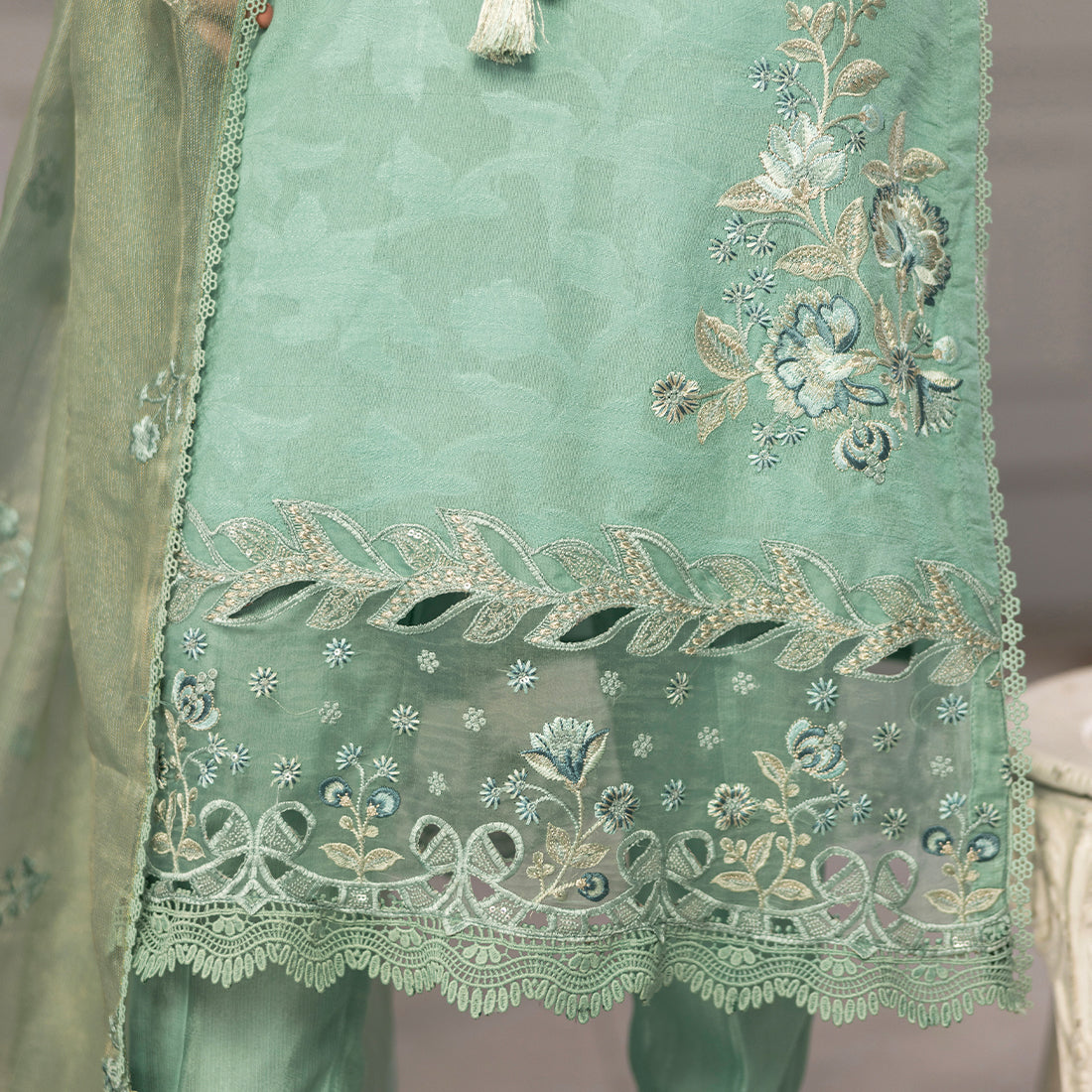 ZR-2515 | Turquoise Zahra Rubab