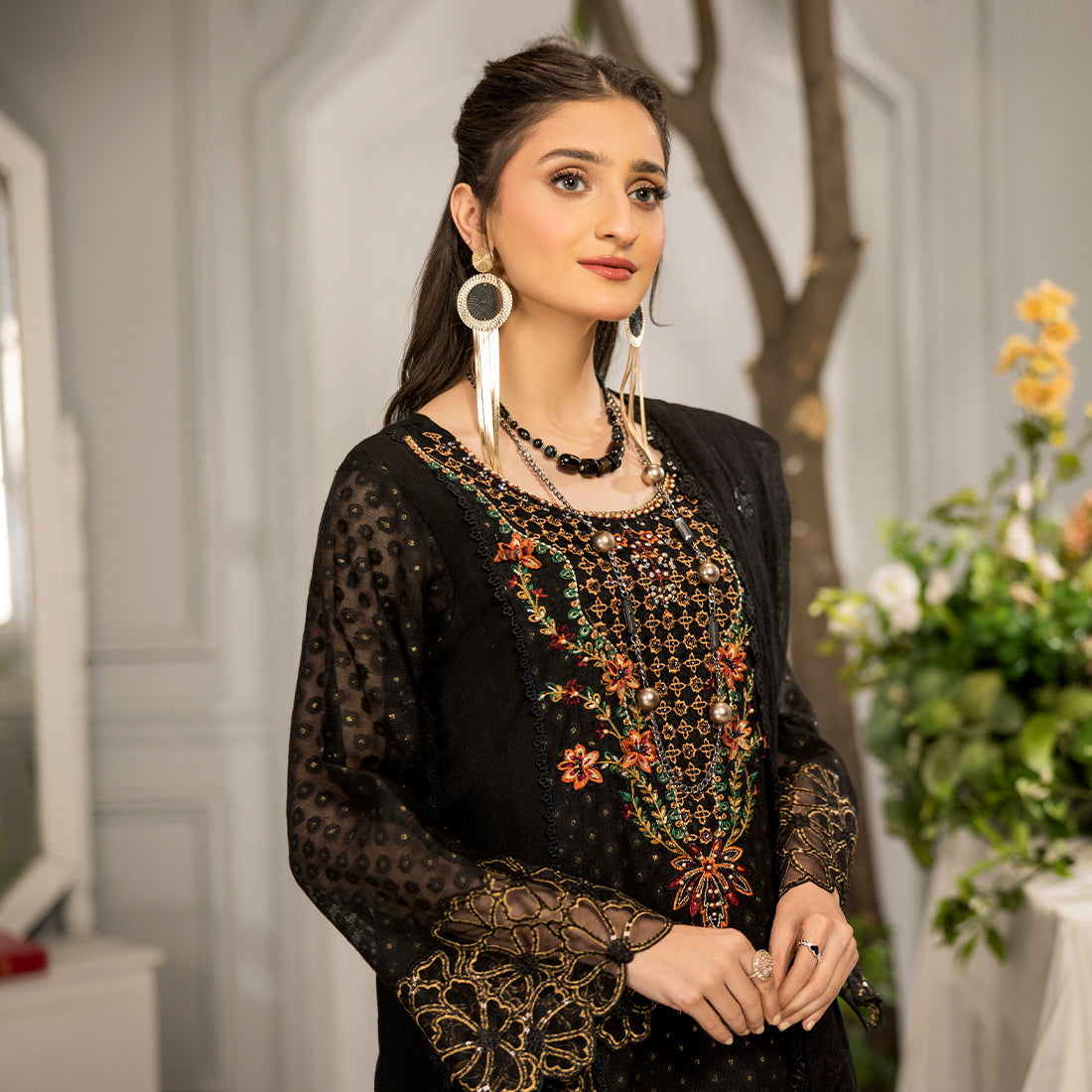 ZR-2519 | Black Zahra Rubab
