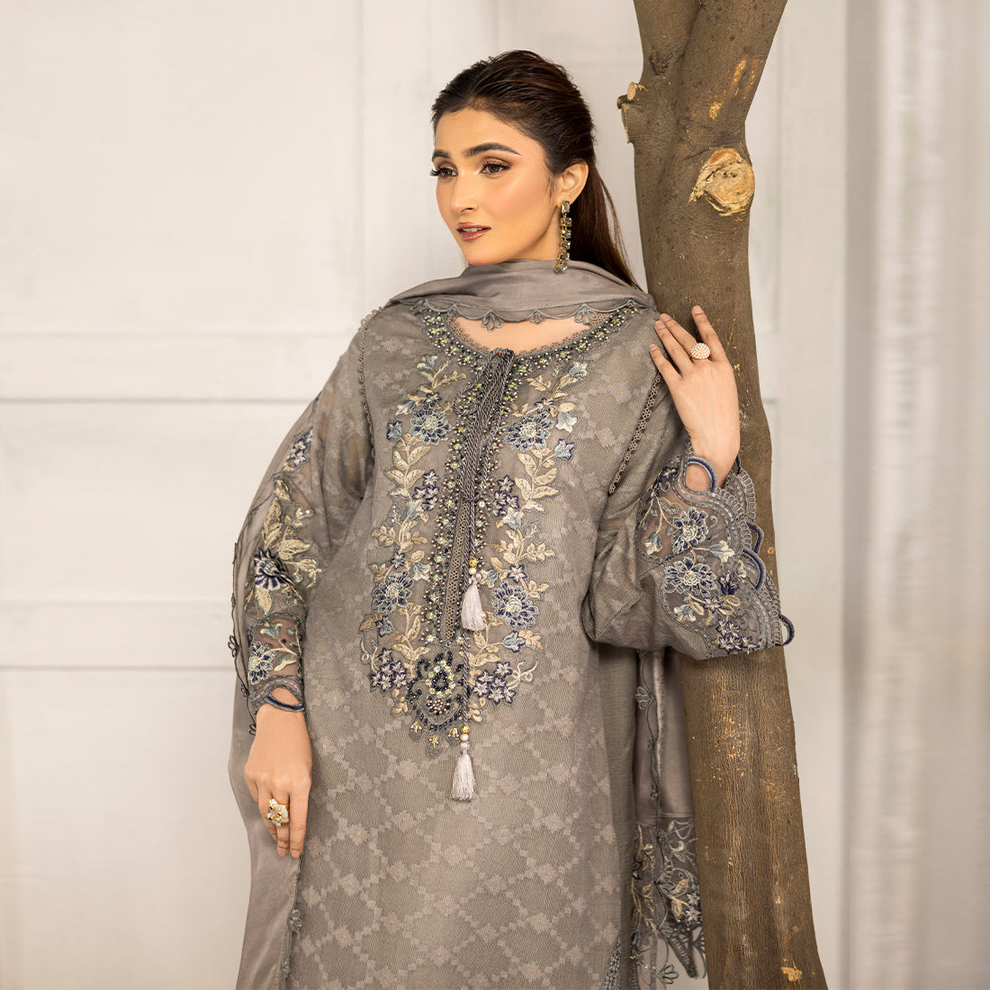 ZR-2520 | French Zahra Rubab