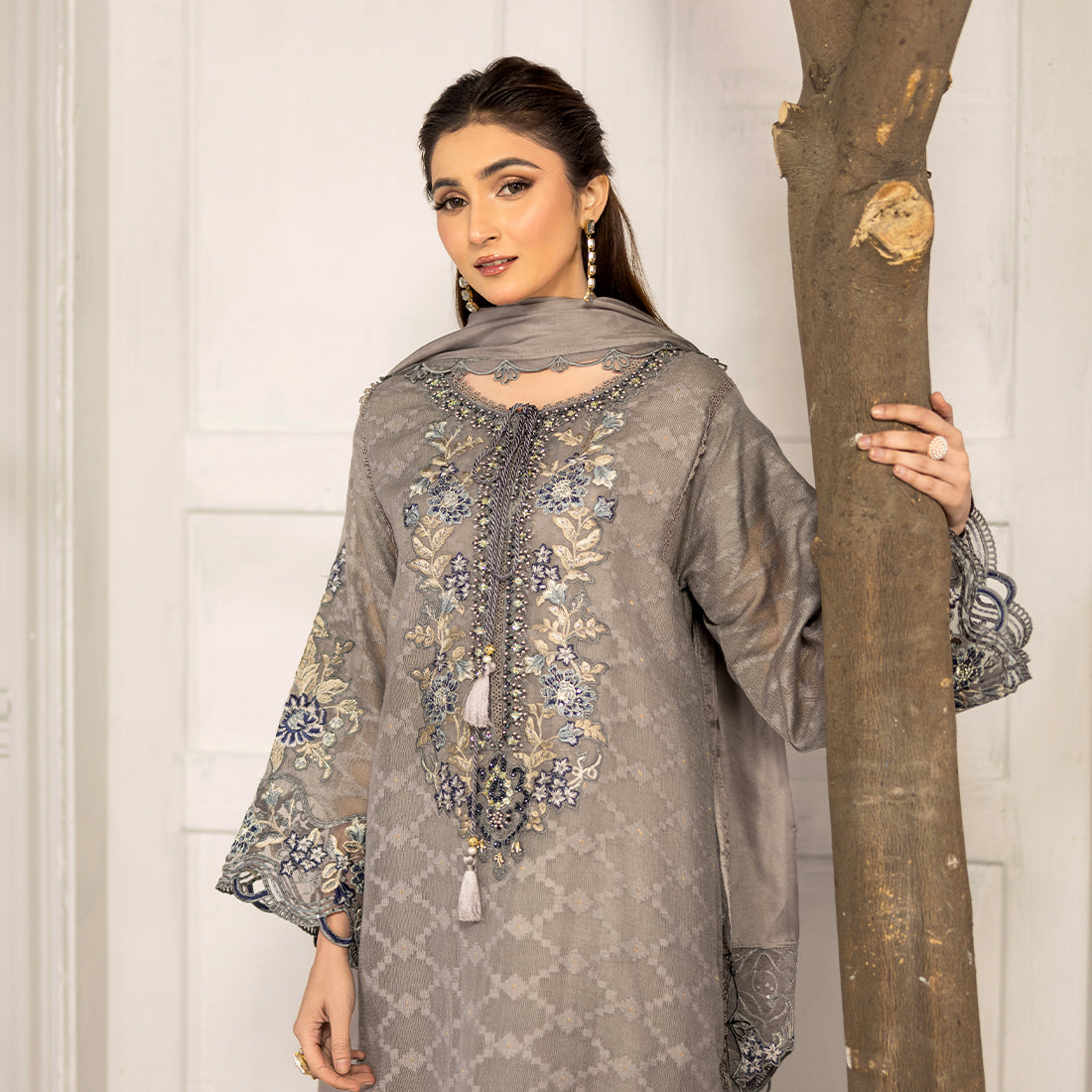 ZR-2520 | French Zahra Rubab