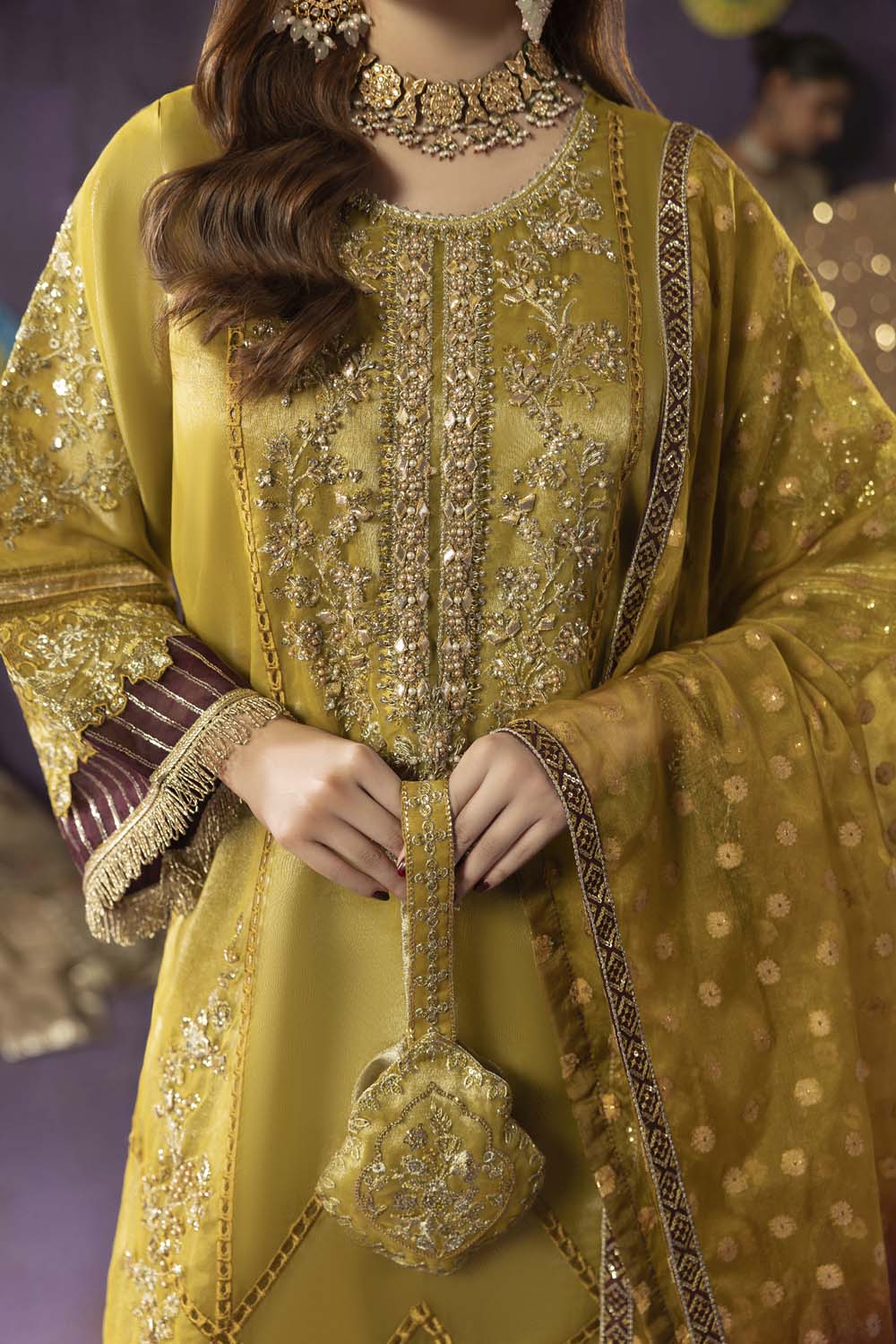 ZR-2656 | DHAANI