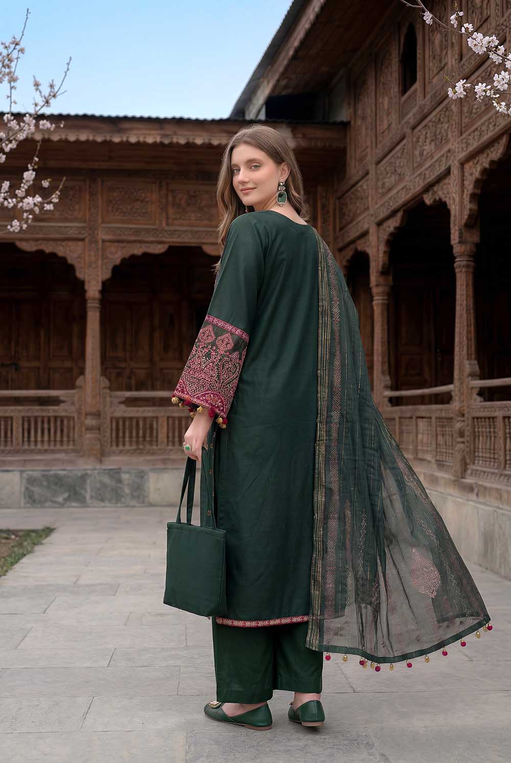 ZR-2623 | FROEST GREEN Zahra Rubab