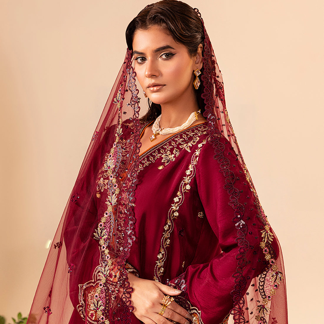 ZR-2528 | BURGUNDY Zahra Rubab