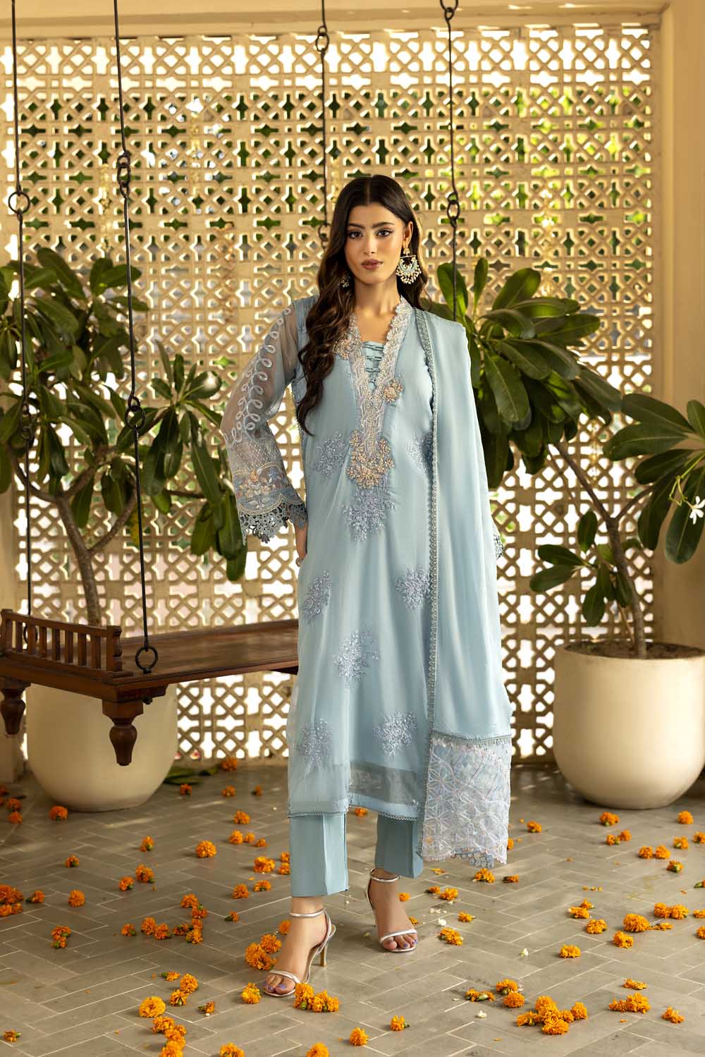 ZR-2544 | SNOW MOUNTAIN Zahra Rubab