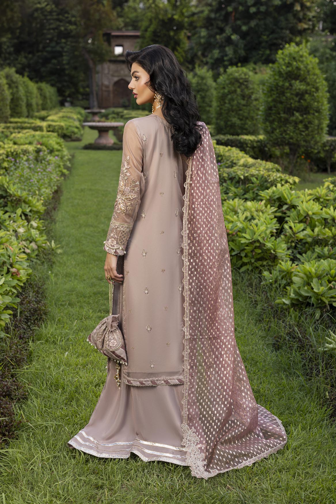 ZR-2555 | NAIN TARA Zahra Rubab