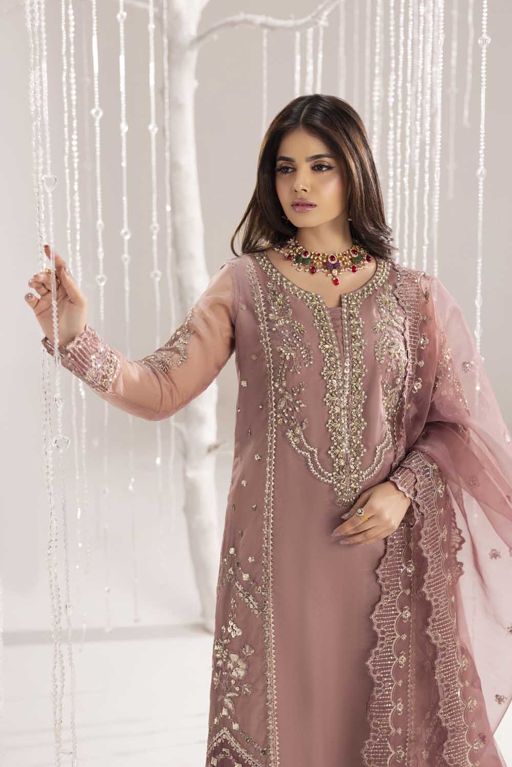 ZR-2565 | T-PINK Zahra Rubab