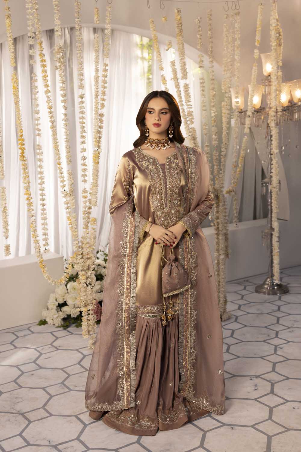 ZR-2570 | T-PINK Zahra Rubab