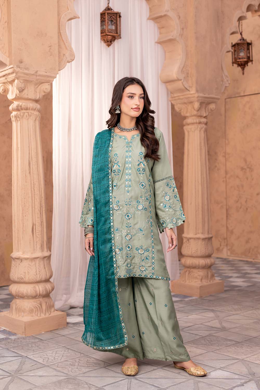 ZR-2582 | PISTA Zahra Rubab