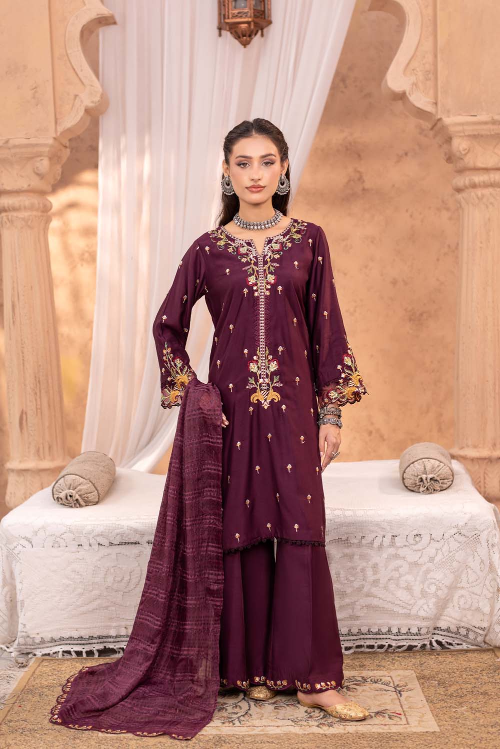 ZR-2583 | PLUM Zahra Rubab