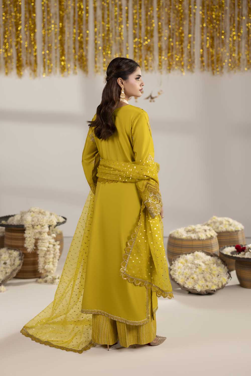 ZR-2605 | DHAANI Zahra Rubab