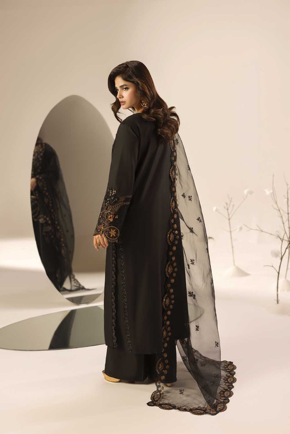 ZR-2607 | BLACK Zahra Rubab