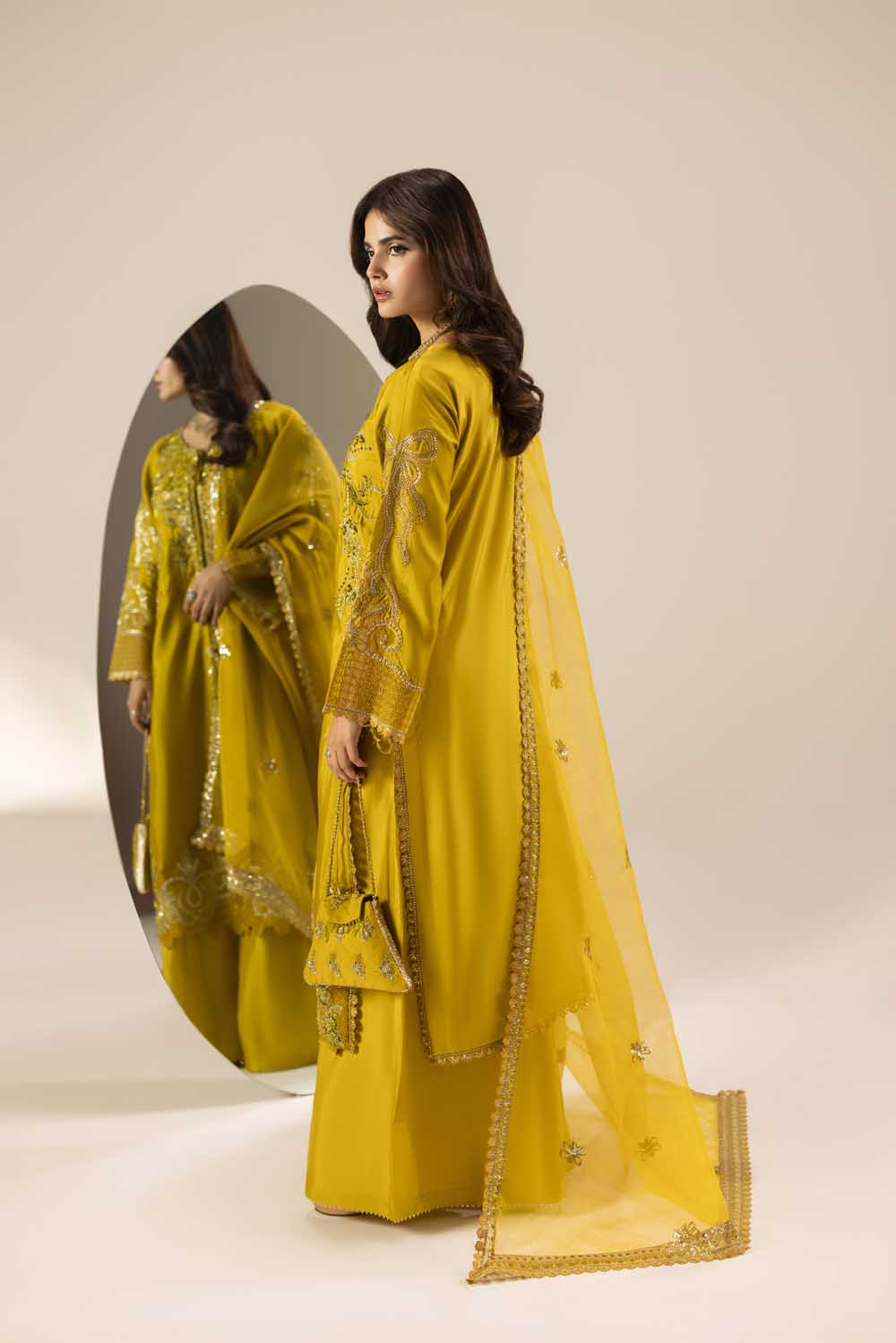 ZR-2610 | DHAANI Zahra Rubab