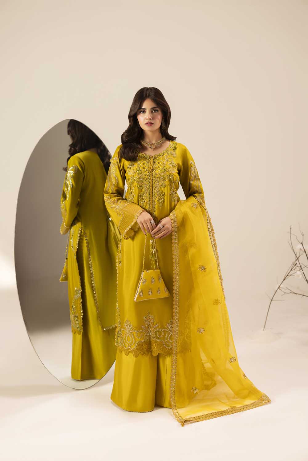 ZR-2610 | DHAANI Zahra Rubab