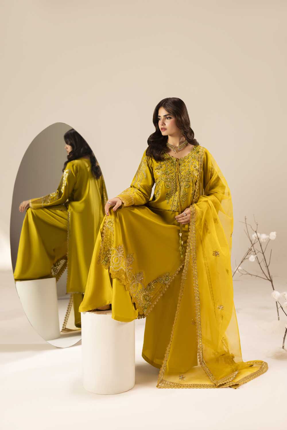 ZR-2610 | DHAANI Zahra Rubab