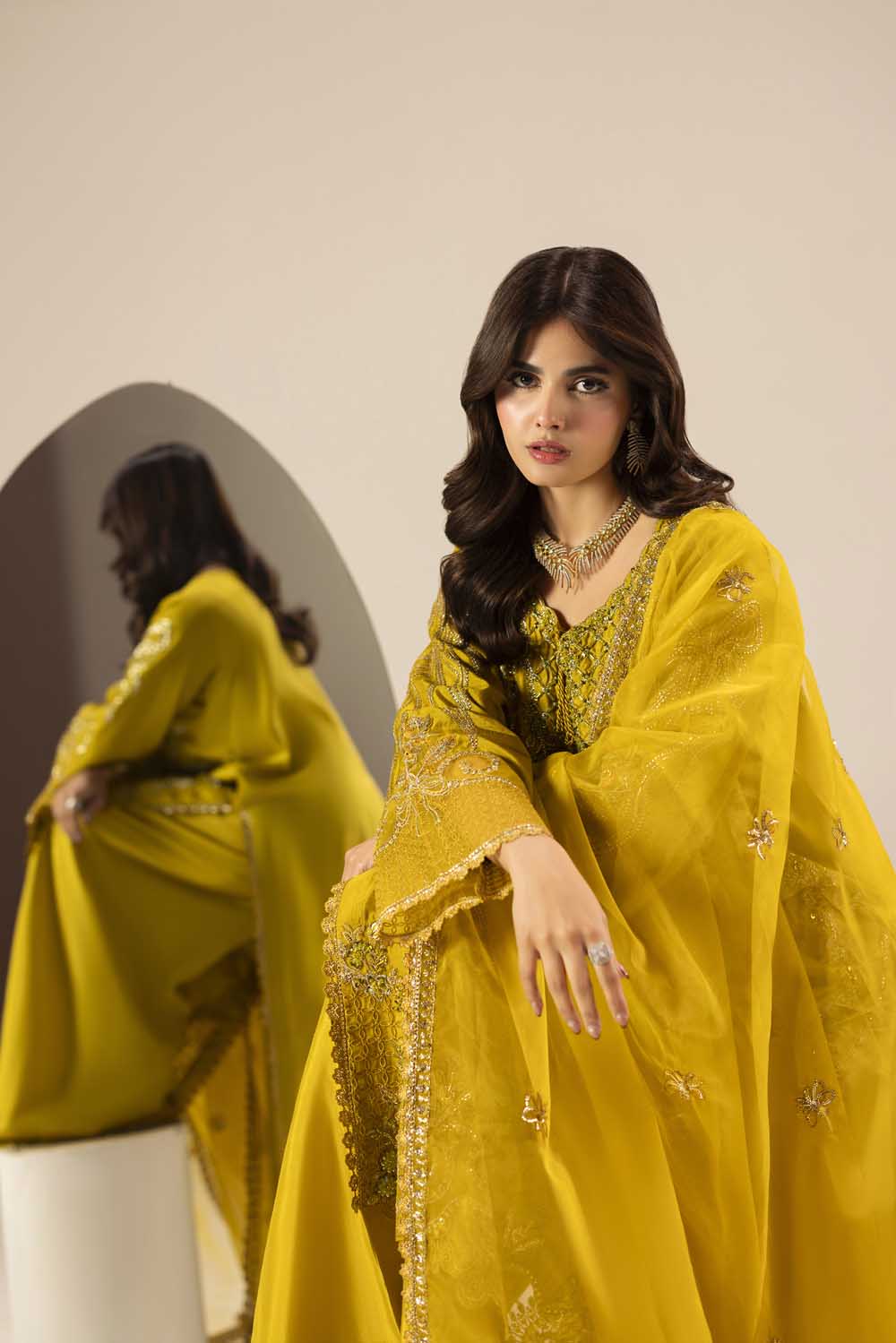 ZR-2610 | DHAANI Zahra Rubab
